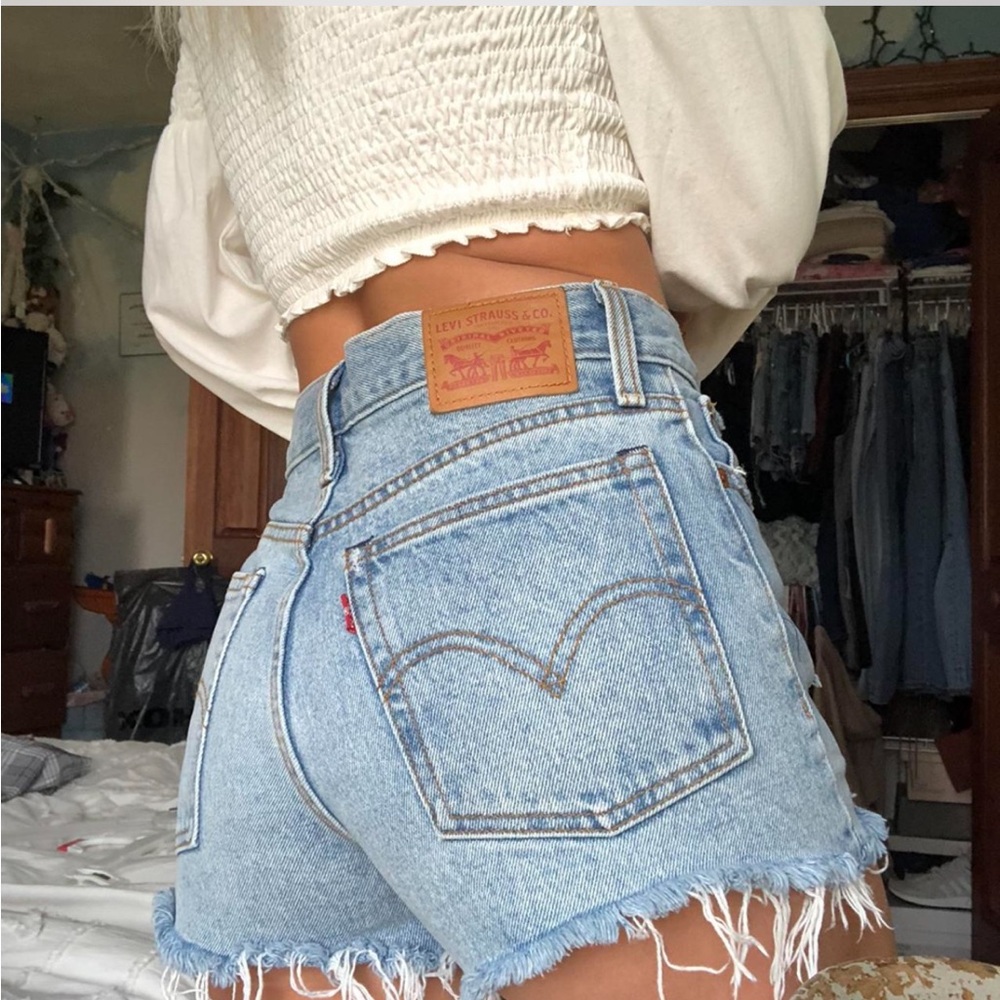 Levi’s shorts